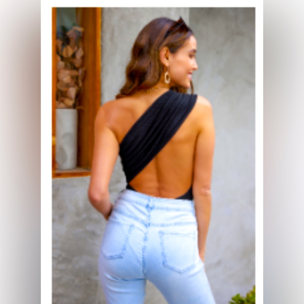 One-Shoulder Fitted Bodysuit